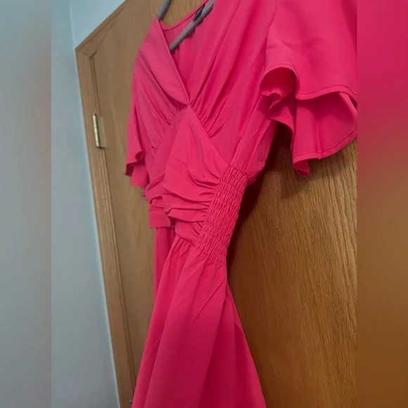 Elegant Pink Dress- Shein size Medium never worn - Picture 4 of 5